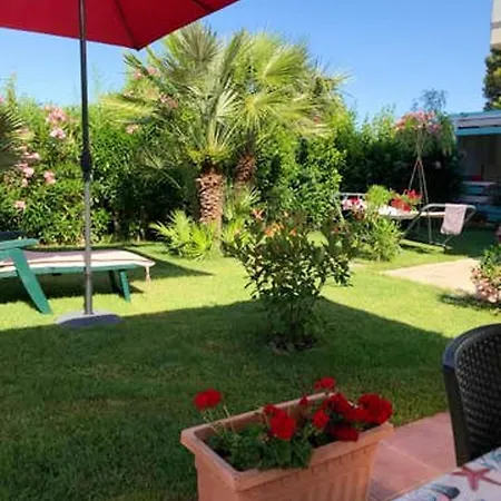 Cosy In 40 M² Free Parking Apartman