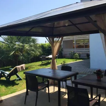 Апартаменты Cosy In 40 M² Free Parking *